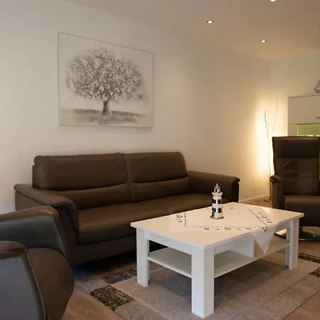 Olivia Apartment *